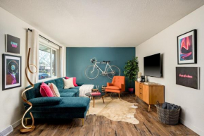 Huge Hot Tub, Theater Room, Family Friendly Oasis
